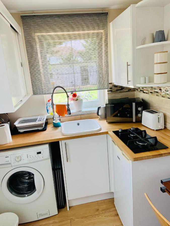 Beautiful Self Contained Studio Apartment London Ngoại thất bức ảnh
